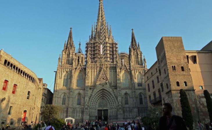 La CUP quiere convertir la Catedral de Barcelona en un centro de servicios sociales