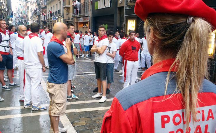 Las denuncias por agresiones sexuales siguen empañando los Sanfermines a pesar de la intensa campaña de concienciación por parte de las autoridades