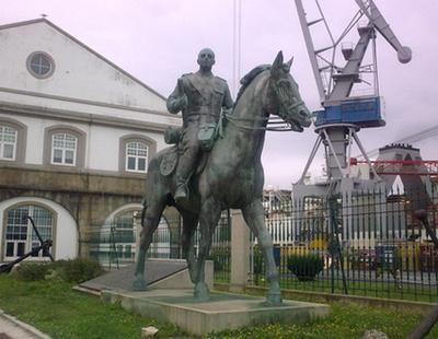 Podemos quiere fundir una estatua de Franco para construir con su bronce un monumento a sus víctimas