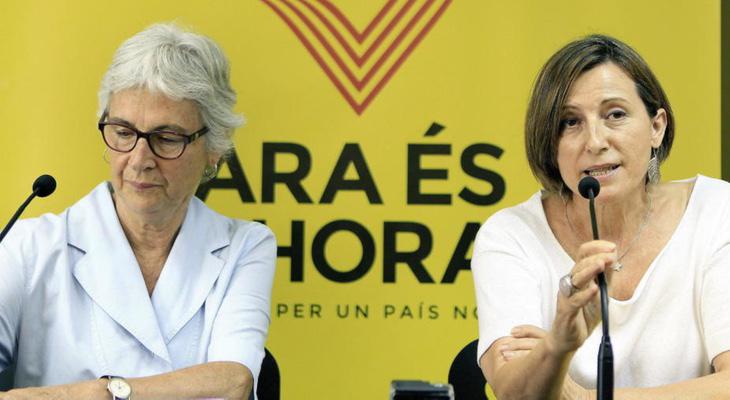 La presidenta del Parlament, Carme Forcadell, en una rueda de prensa de la ANC