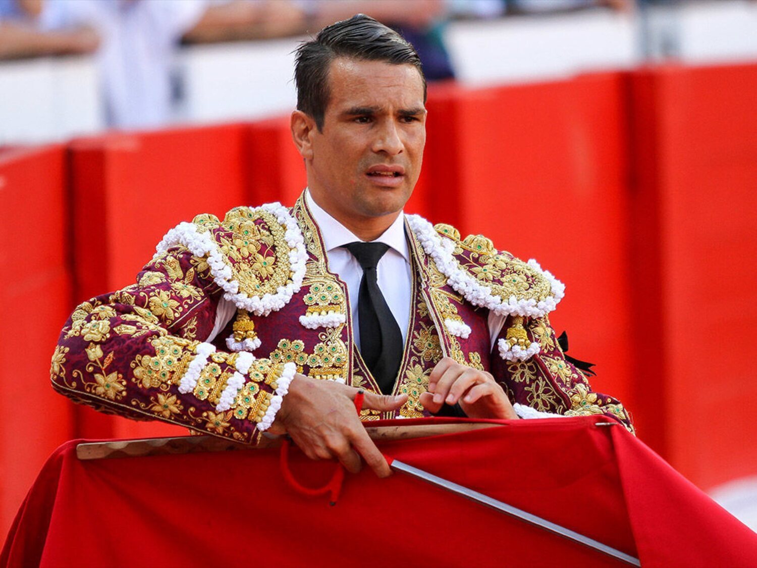 El torero José María Manzanares, ingresado de urgencia por una fuerte neumonía