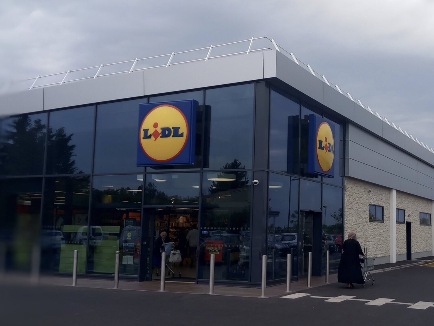 Más del 70% del pollo de Lidl está contaminado con bacterias resistentes a antibióticos