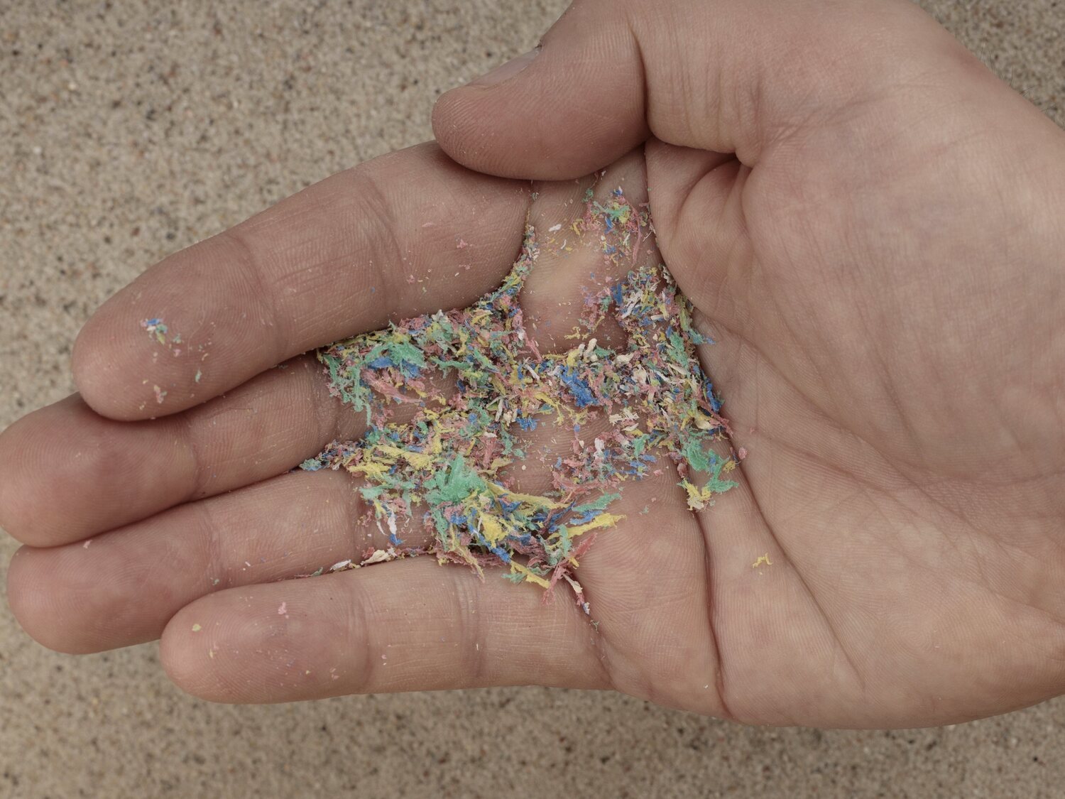 Detectan el primer caso de contaminación por microplásticos en el pene: síntomas