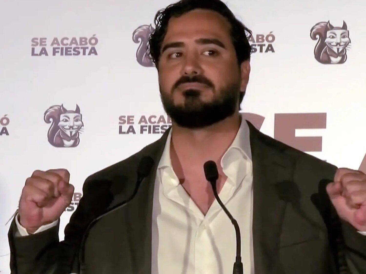 Alvise se une a la ultraderecha alemana, expulsada por Le Pen y Salvini por elogiar a las SS nazis