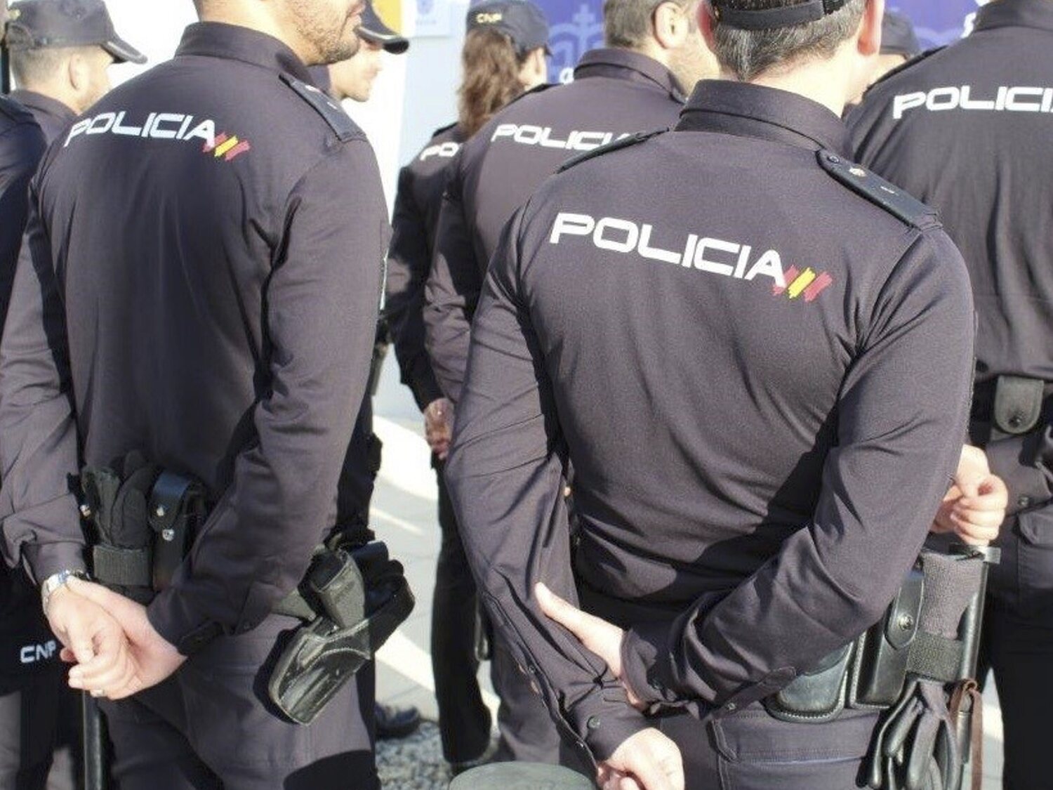 Un maltratador intenta apuñalar a su novia por salir con sus amigas y acaba acuchillado por ella