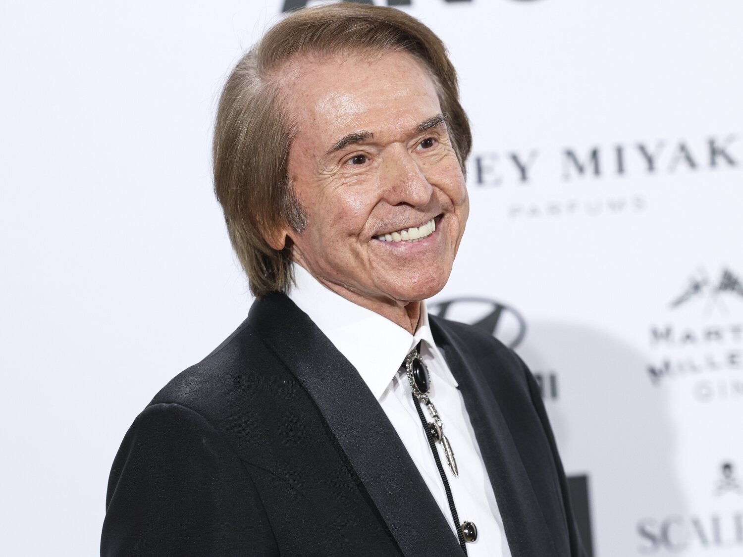 El cantante Raphael hospitalizado tras su paso por 'La Revuelta'
