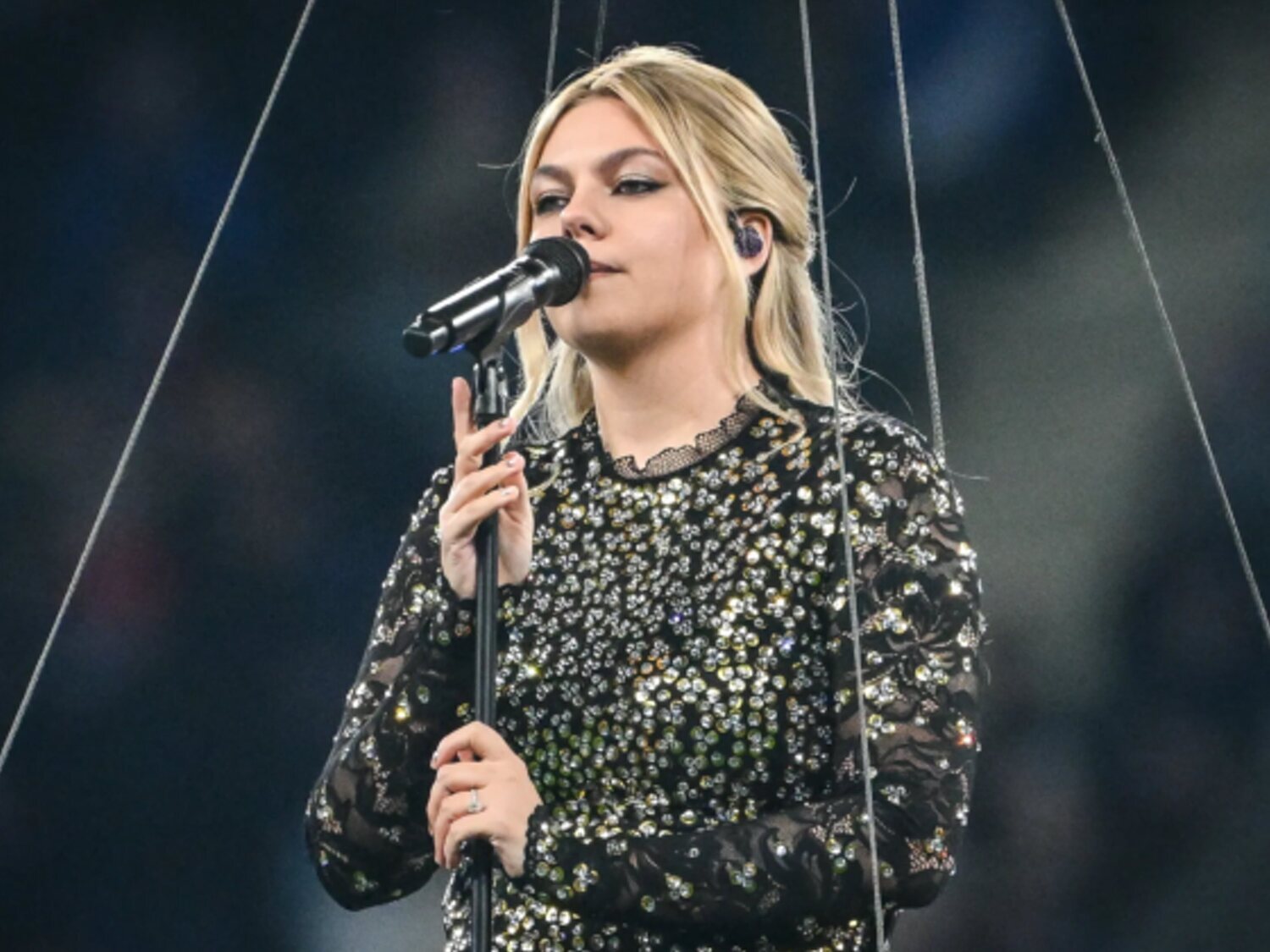 Francia presenta la última canción de Eurovisión 2025 con Louane y 'Maman'