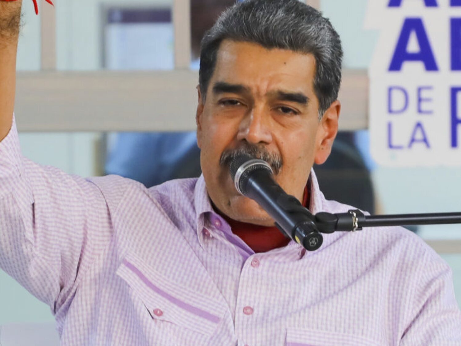 El Gobierno de Maduro decreta la semana laboral de tres días en Venezuela