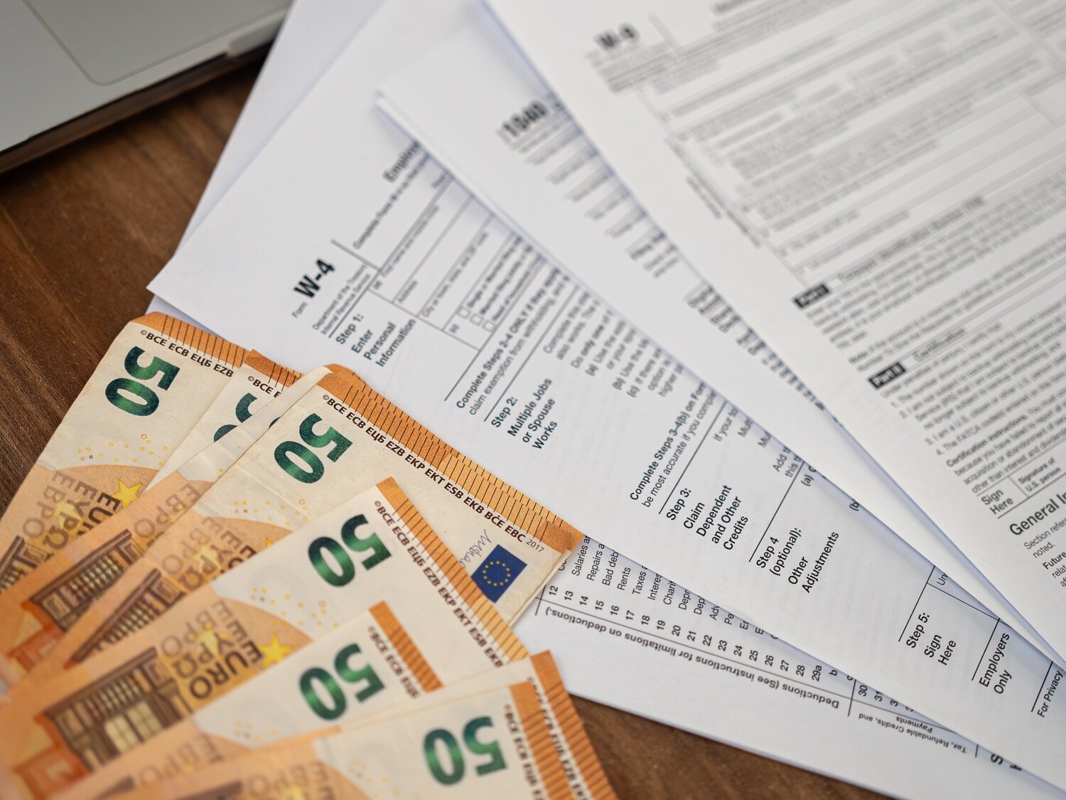 Declaración de la Renta 2024-2025: cómo saber si te saldrá a pagar o devolver a la AEAT