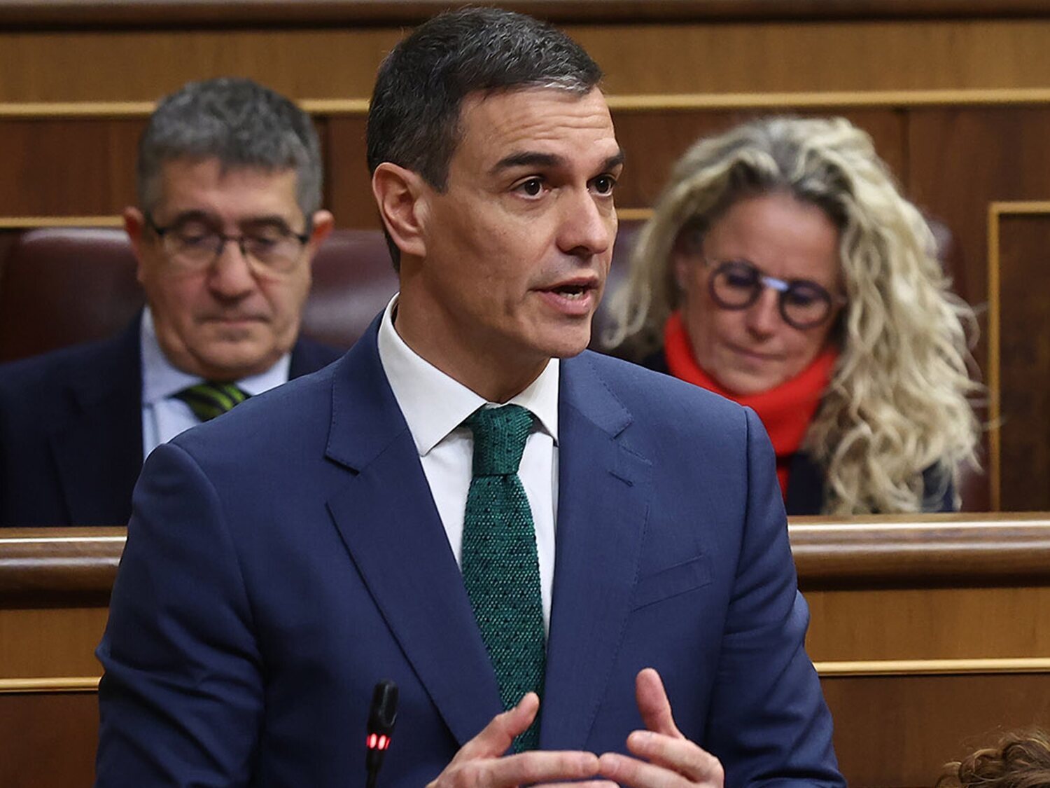El PSOE vuelve a ganar las elecciones y VOX se dispara, según el CIS