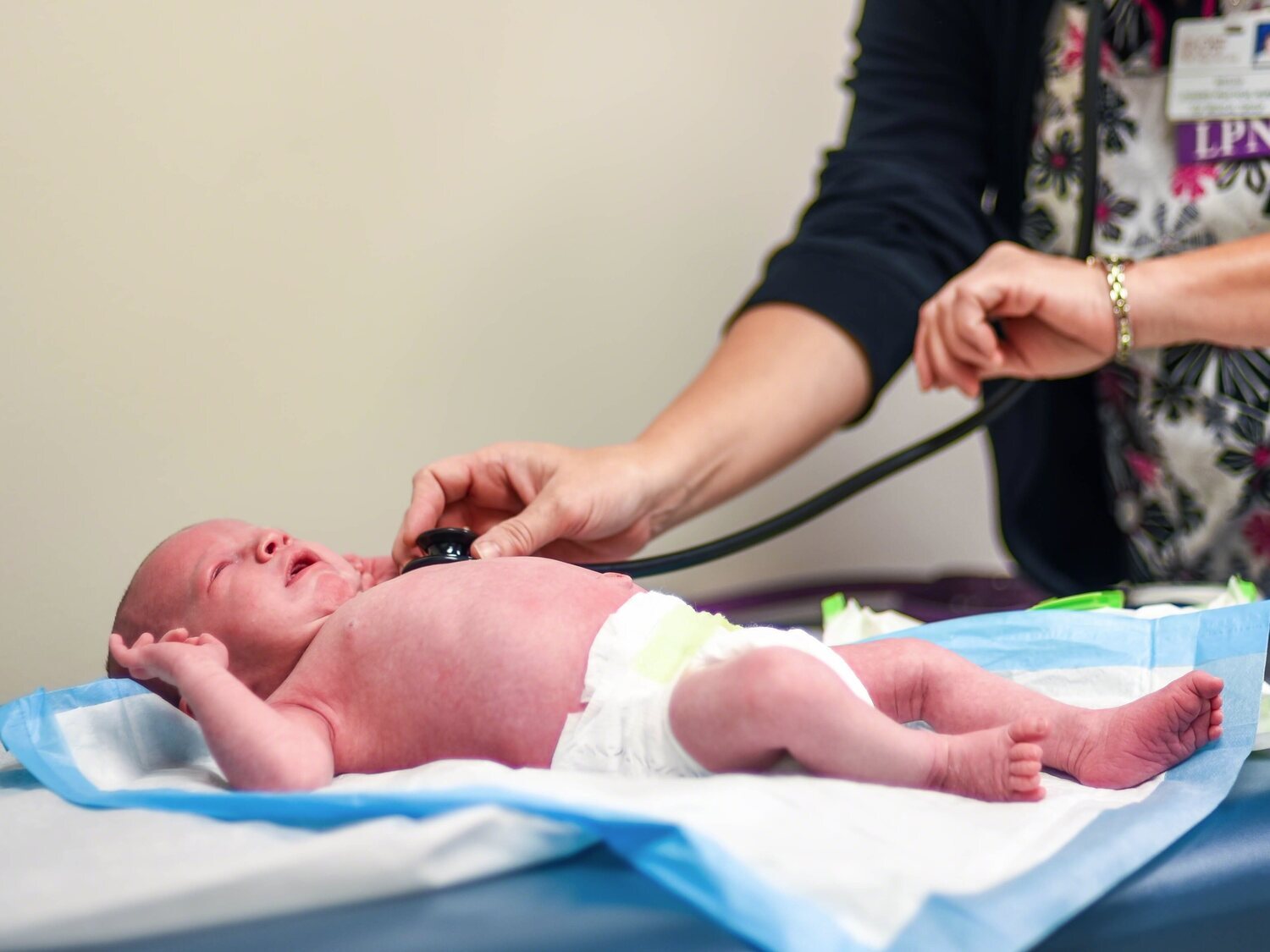 Detectan el primer caso de síndrome del niño burbuja en Madrid: síntomas y tratamiento