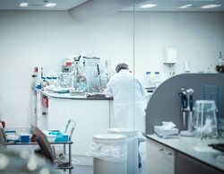 La exposición a una bacteria en la infancia podría explicar ciertos cánceres colorrectales