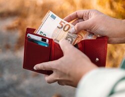 Una mujer lituana lleva 5 años sin recibir su pensión y nadie quiere arreglar el error