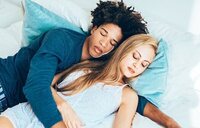 Confirmado por un cardiólogo: esta es la mejor fruta para dormir bien por la noche