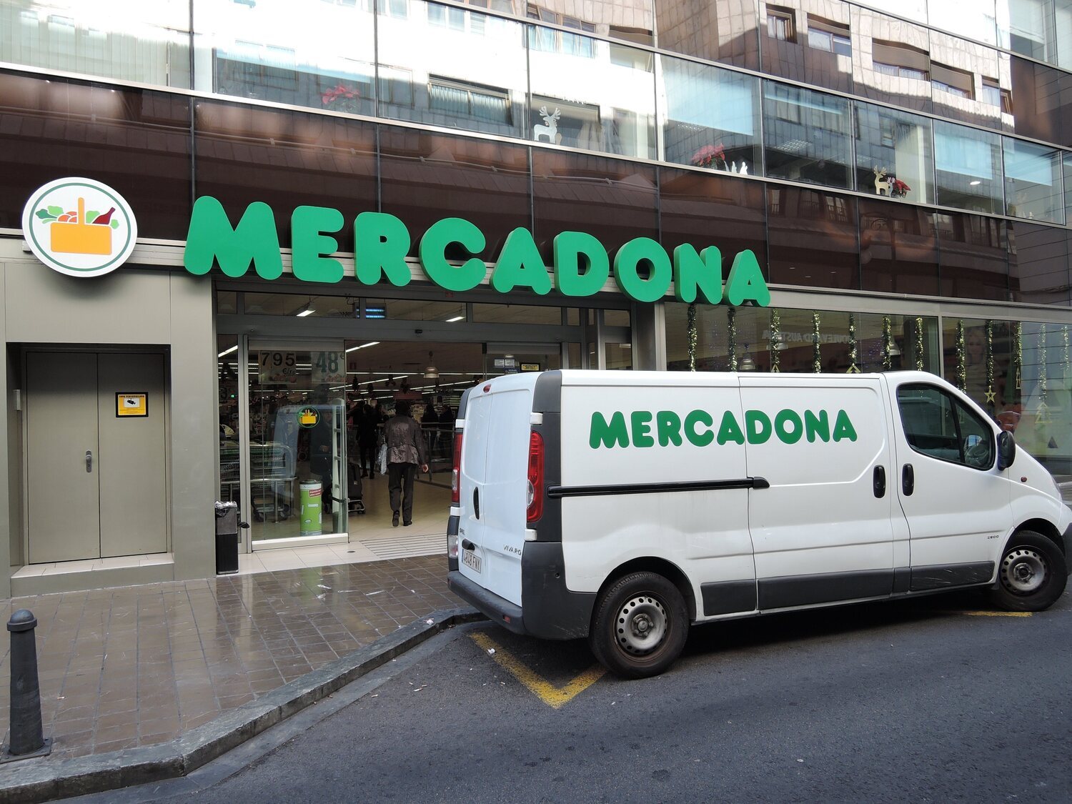 Alerta alimentaria: retiran esta popular marca de queso vendida en Mercadona por listeria