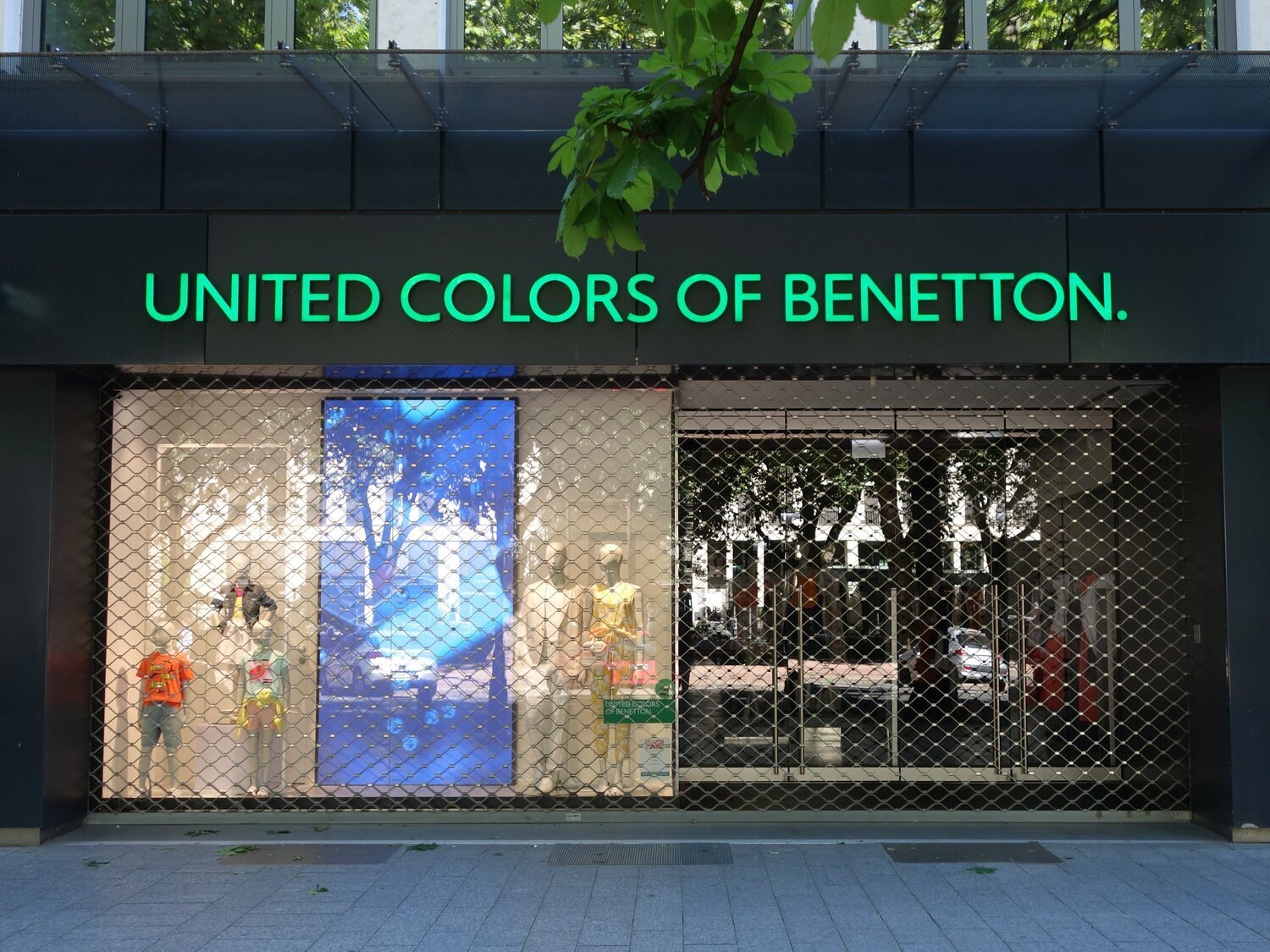 Adiós Benetton: cierra toda sus tiendas y desaparece de esta capital de España
