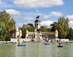 Madrid cierra El Retiro y otros ocho parques en plena inauguración de la Feria del Libro