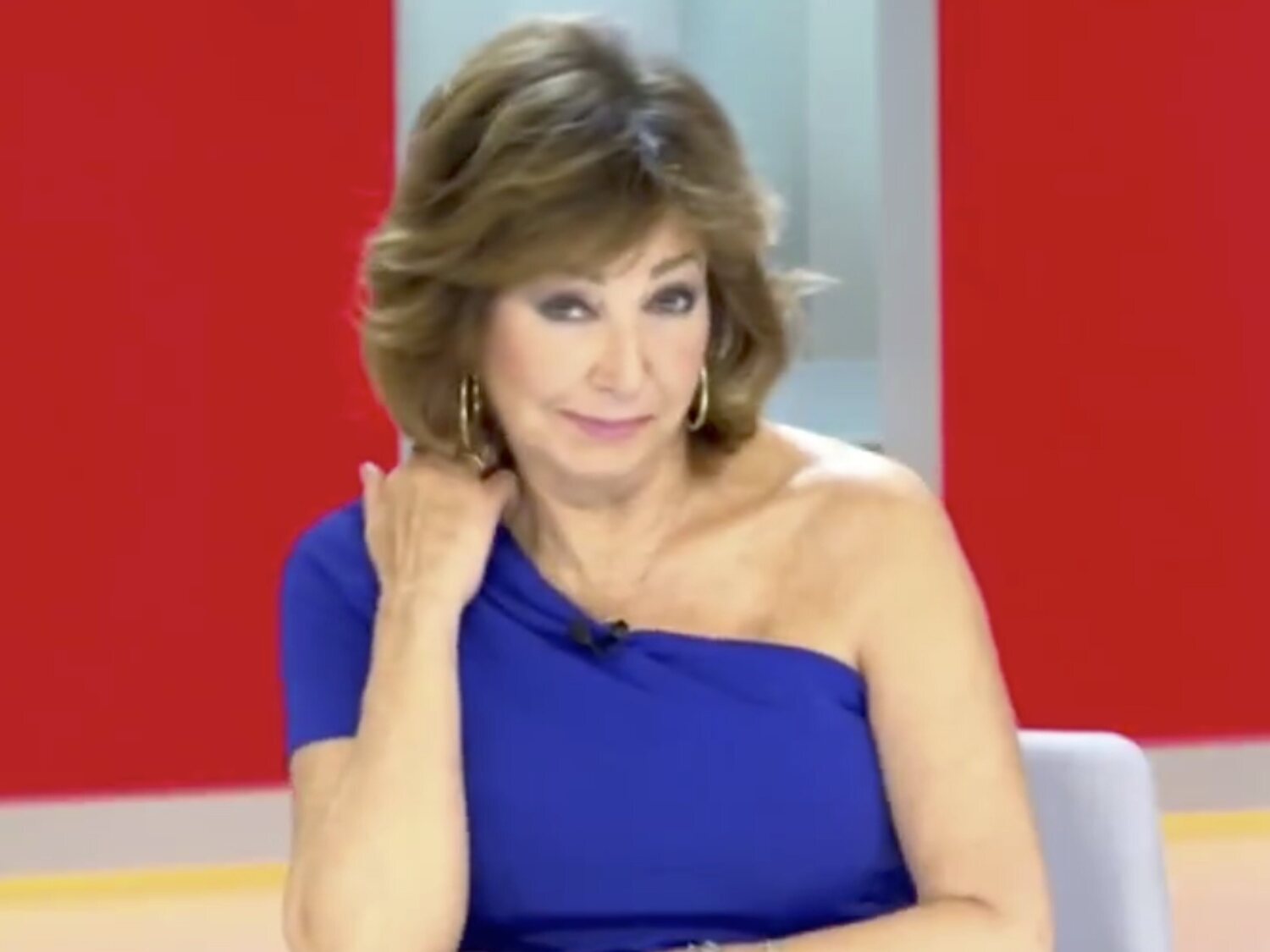 Cargan en 'AR' contra el paro en España y una reportera desmiente: "Mejor dato en 17 años"