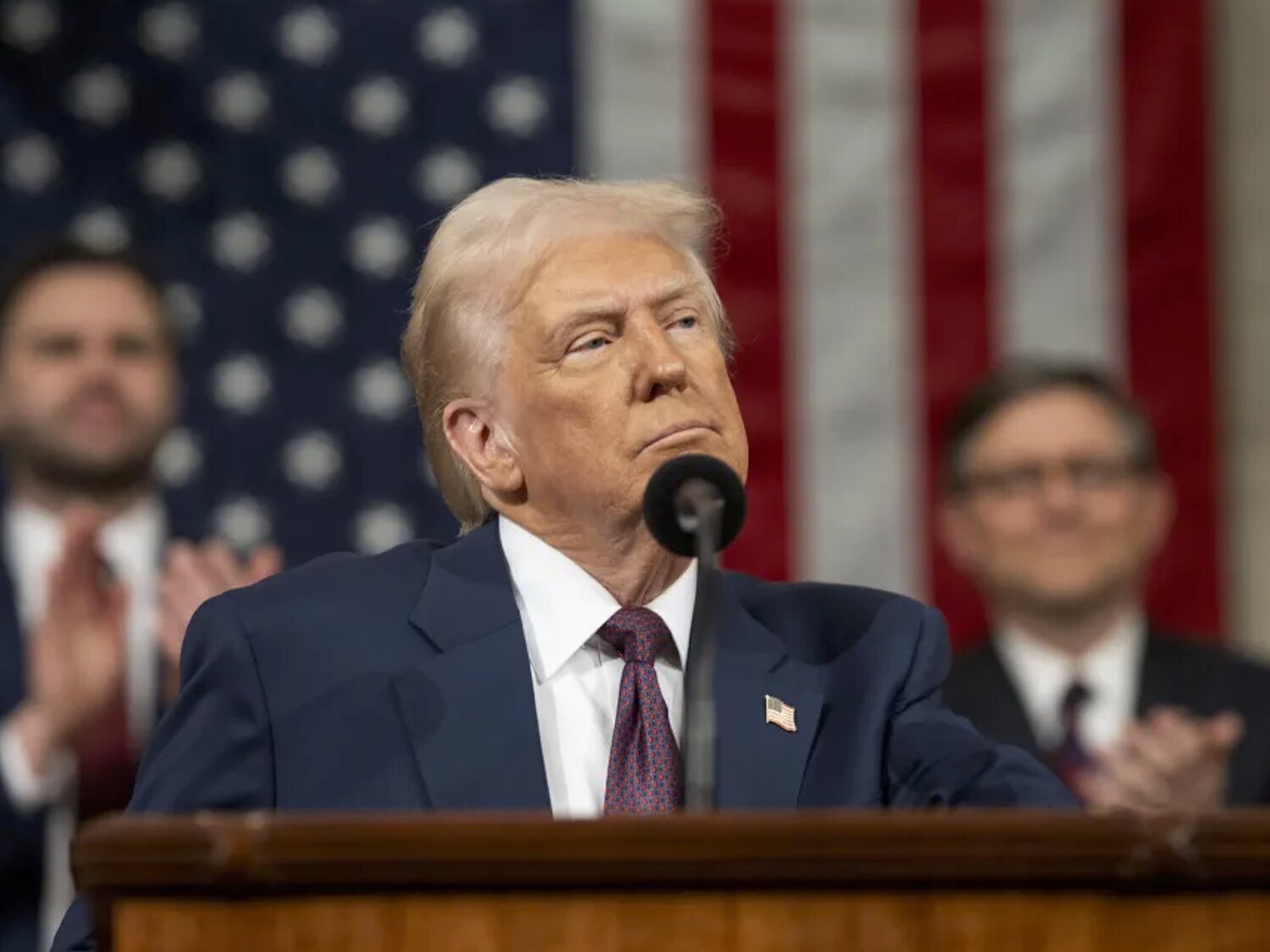 Donald Trump borra al activista LGTBIQ+ Harvey Milk del navío al que da nombre