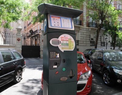 Estos son los coches que ahora pagarán un recargo del 50% en los parquímetros de Madrid