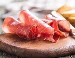 La alerta de un nutricionista sobre comer jamón serrano a diario: qué riesgo supone