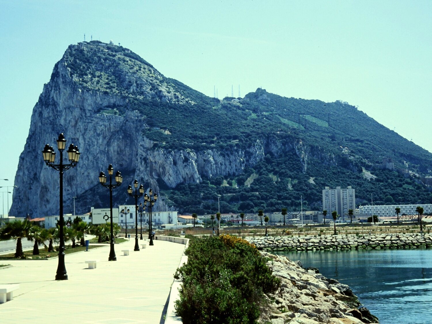 Adiós a la valla de Gibraltar: acuerdo histórico para introducir el Peñón en Schengen