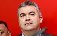 Giro de Santos Cerdán: no dimite y sigue aforado un día después de anunciar su renuncia