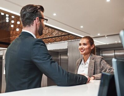 Si te piden fotocopiar tu DNI en un hotel, rechaza: supone multas de miles de euros