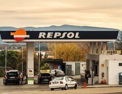 Adiós Repsol: cierra sus gasolineras en España para operar con una nueva marca