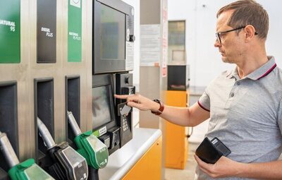 El Gobierno prohibirá la publicidad de gasolina siguiendo el modelo de la ley antitabaco
