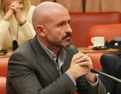 Críticas a Jaime de los Santos (PP) por hablar de la asesora de Begoña Gómez: su pasado