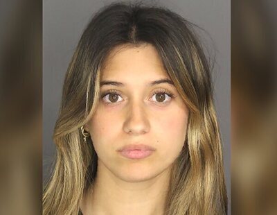 Detenida la empleada de un colegio por enviar fotos íntimas a un alumno de 14 años