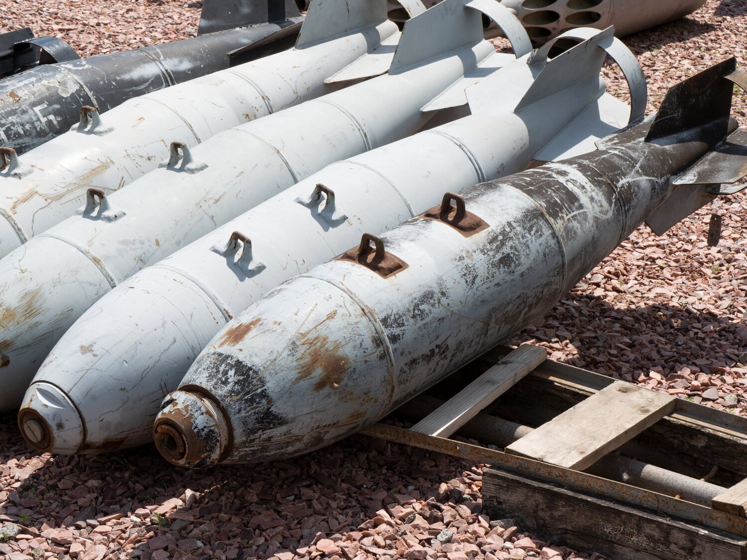 Este es el país vecino de España que refuerza su ambición nuclear: prevé guerra en 2040