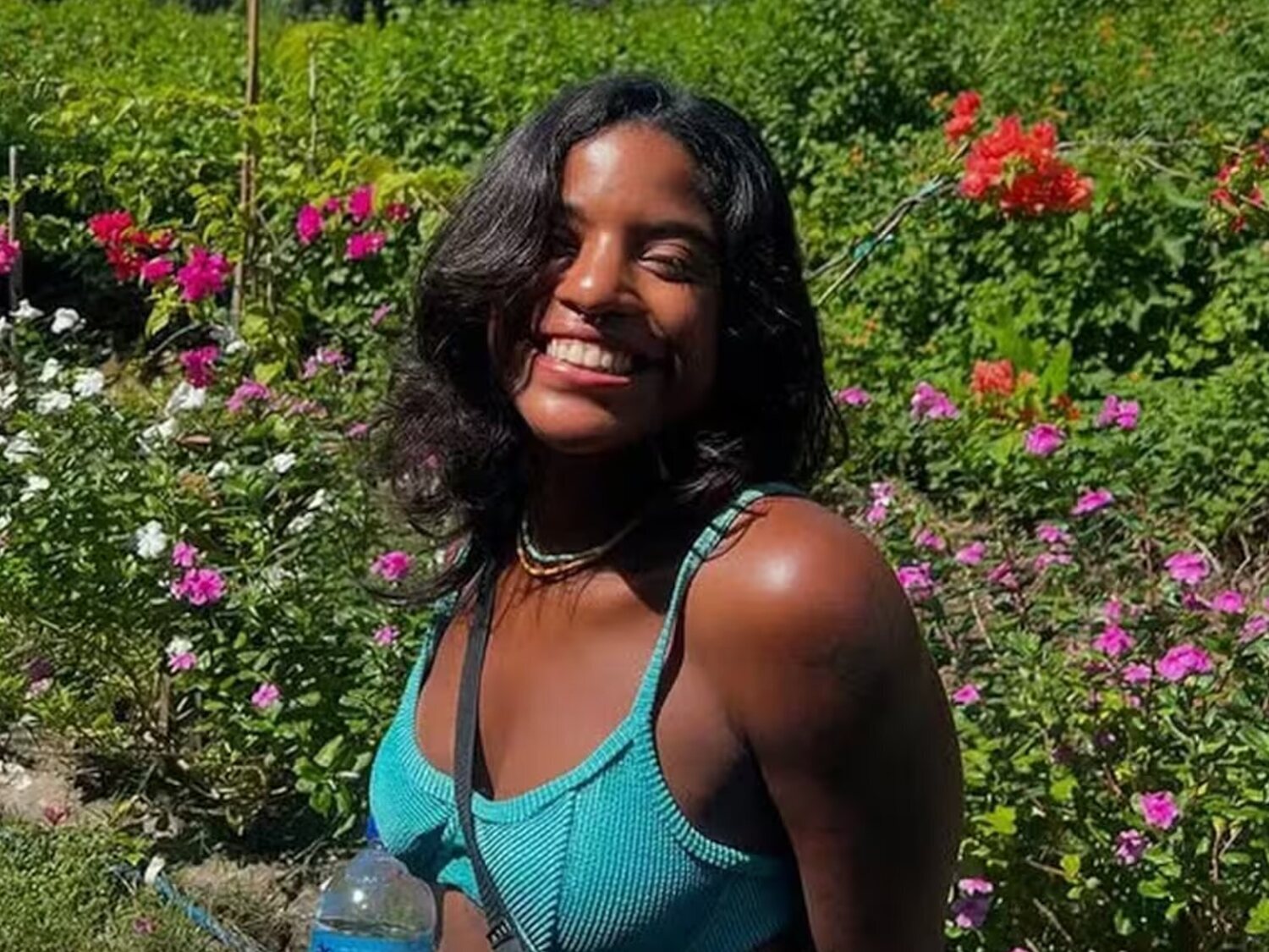 Muere la influencer Juliana Marins: cayó en un volcán activo cuando hacía senderismo