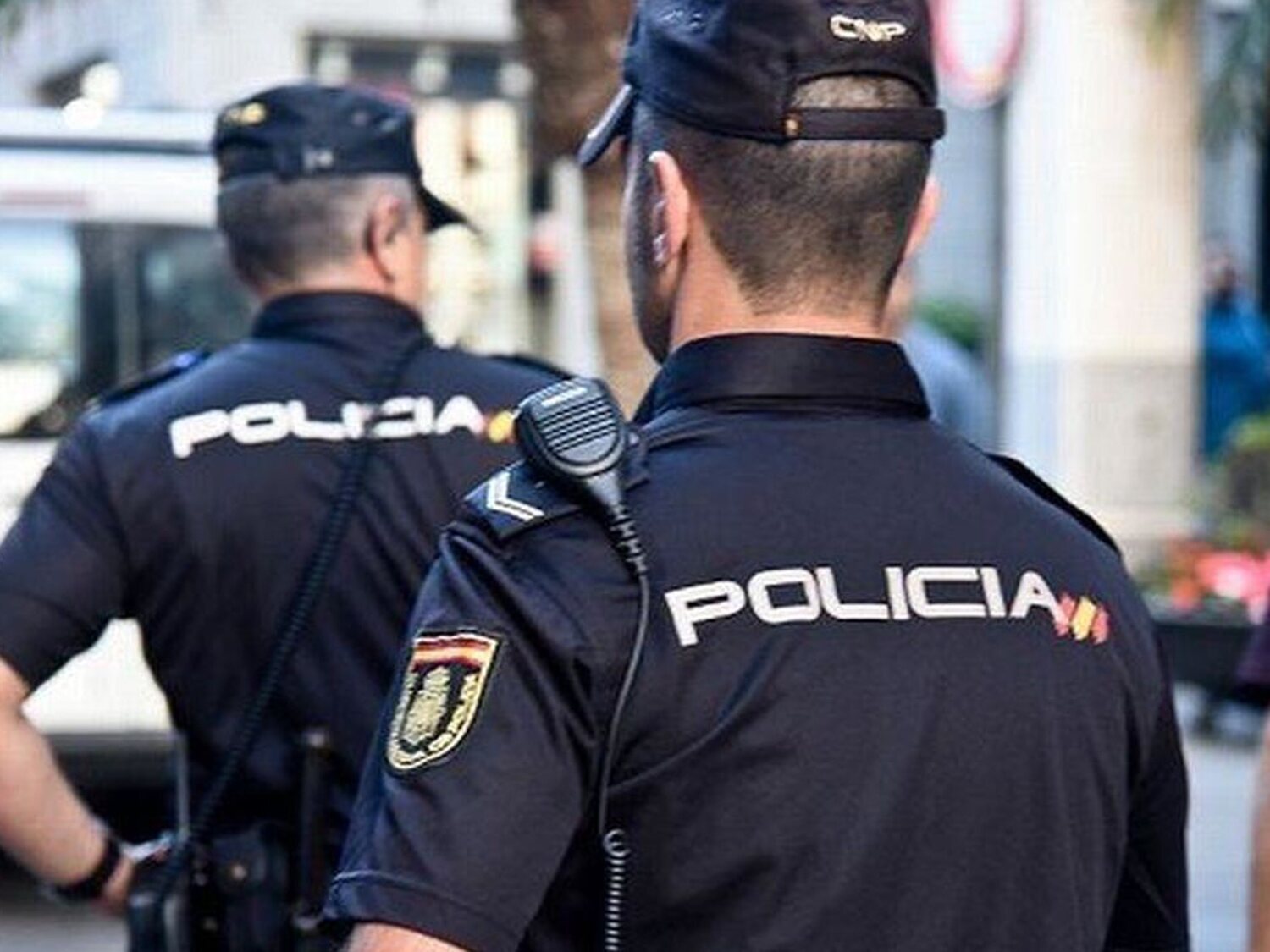 Detenido un policía nacional por robar tres mil euros en pleno registro de droga