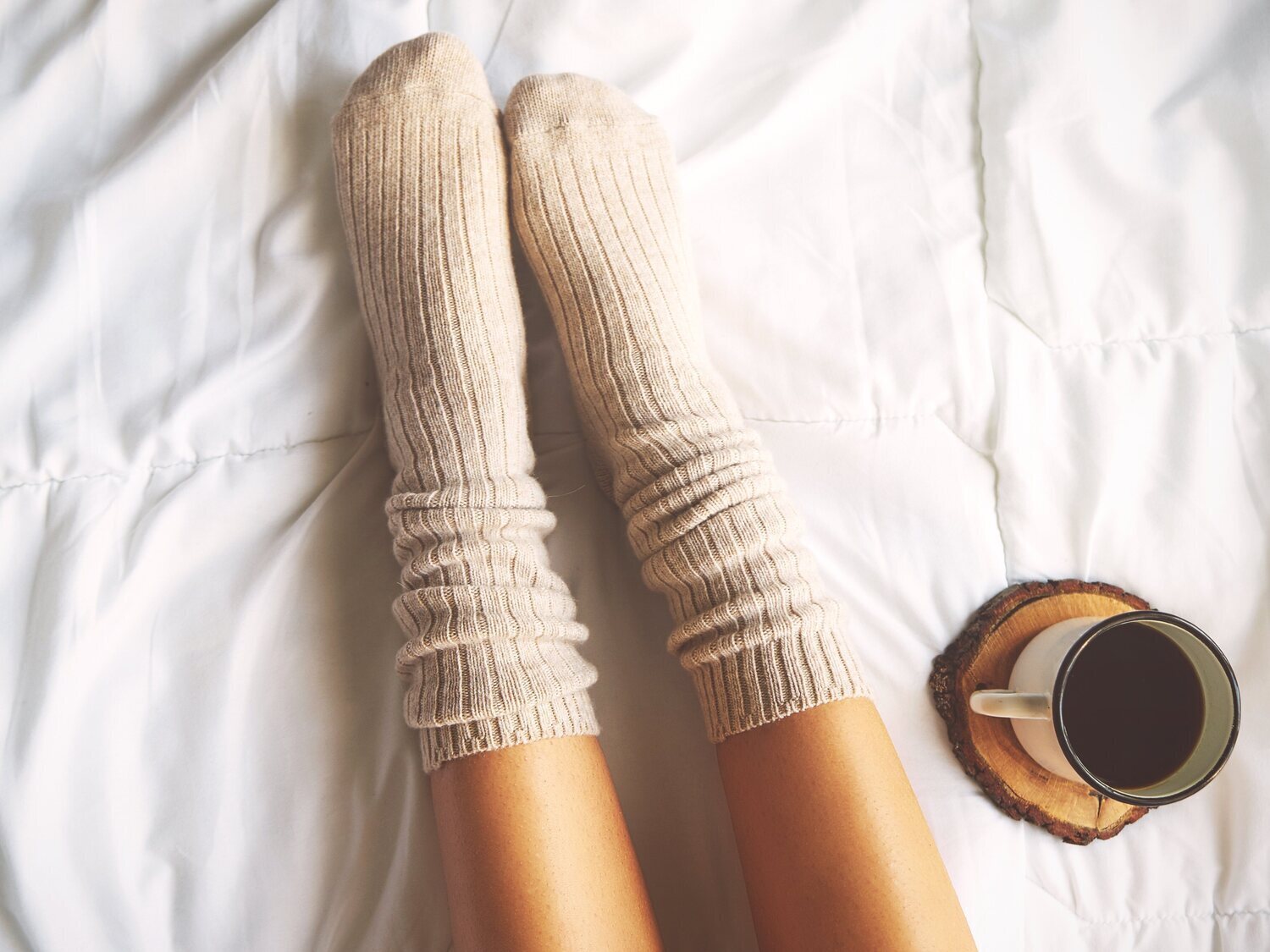 Así es tu personalidad si duermes con calcetines puestos, según la psicología
