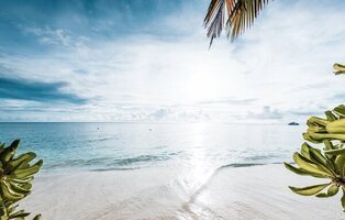 Esta es la playa de España que un medio británico ensalza como la "Bali de Europa"