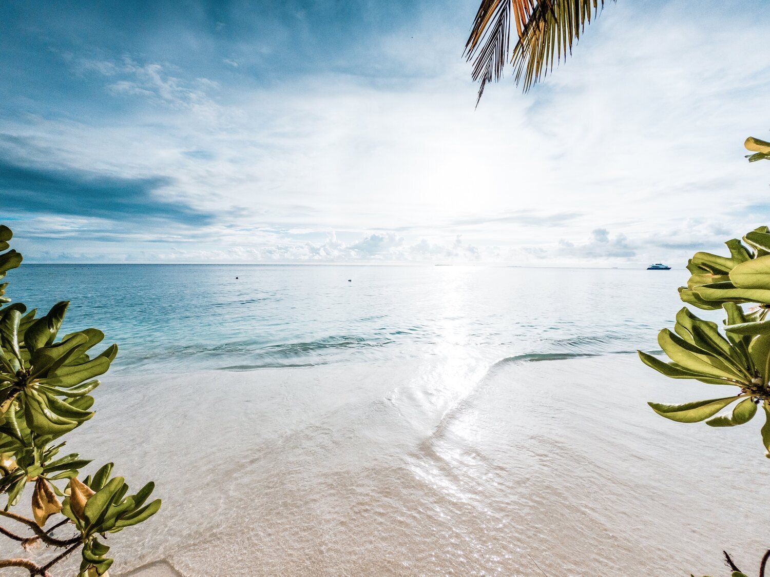 Esta es la playa de España que un medio británico ensalza como la "Bali de Europa"