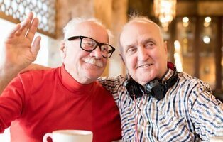 El truco para ser feliz después de los 60 años, según un estudio