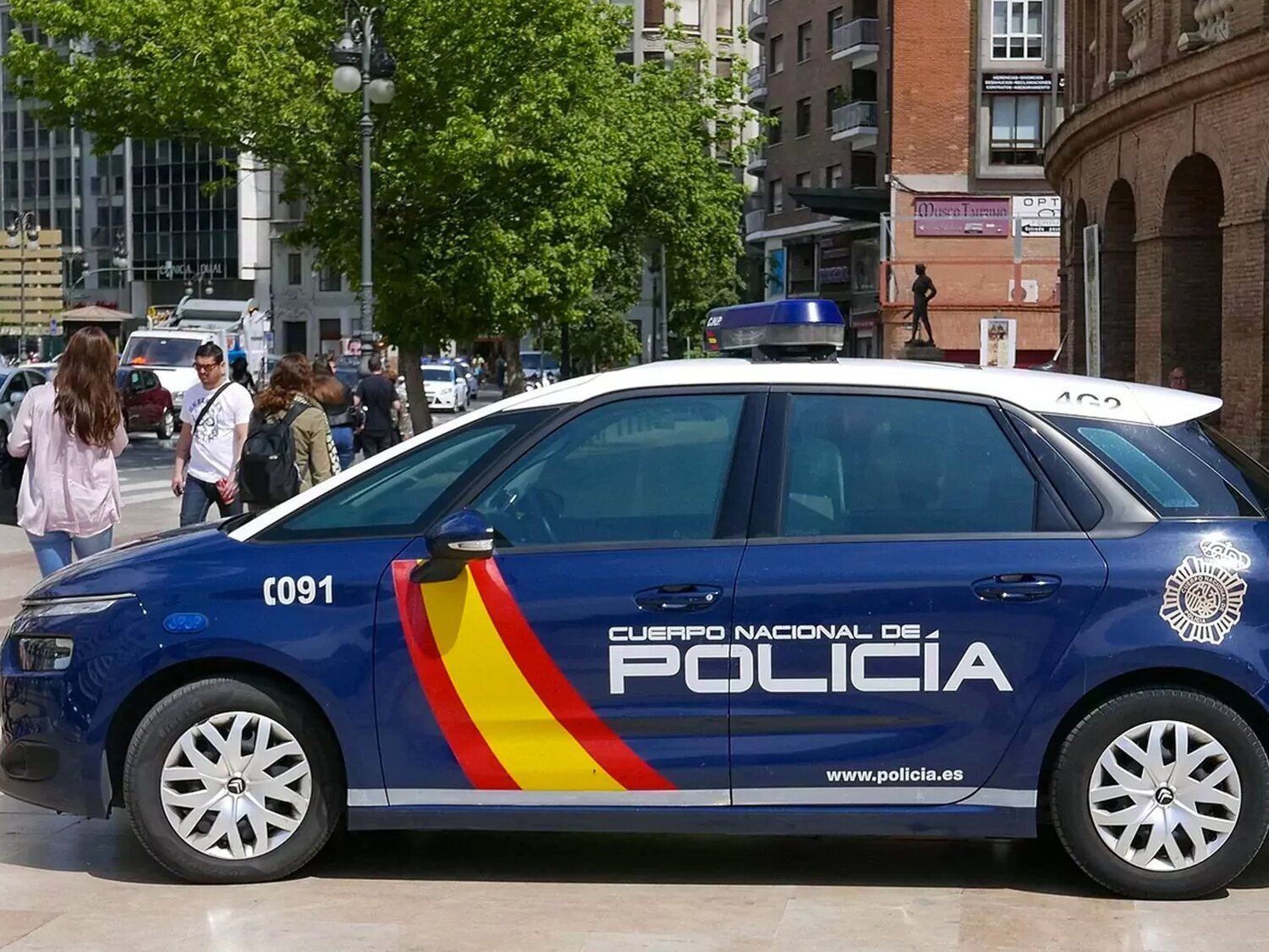 Ingresado en la UCI un policía nacional tras recibir una brutal paliza en Elche