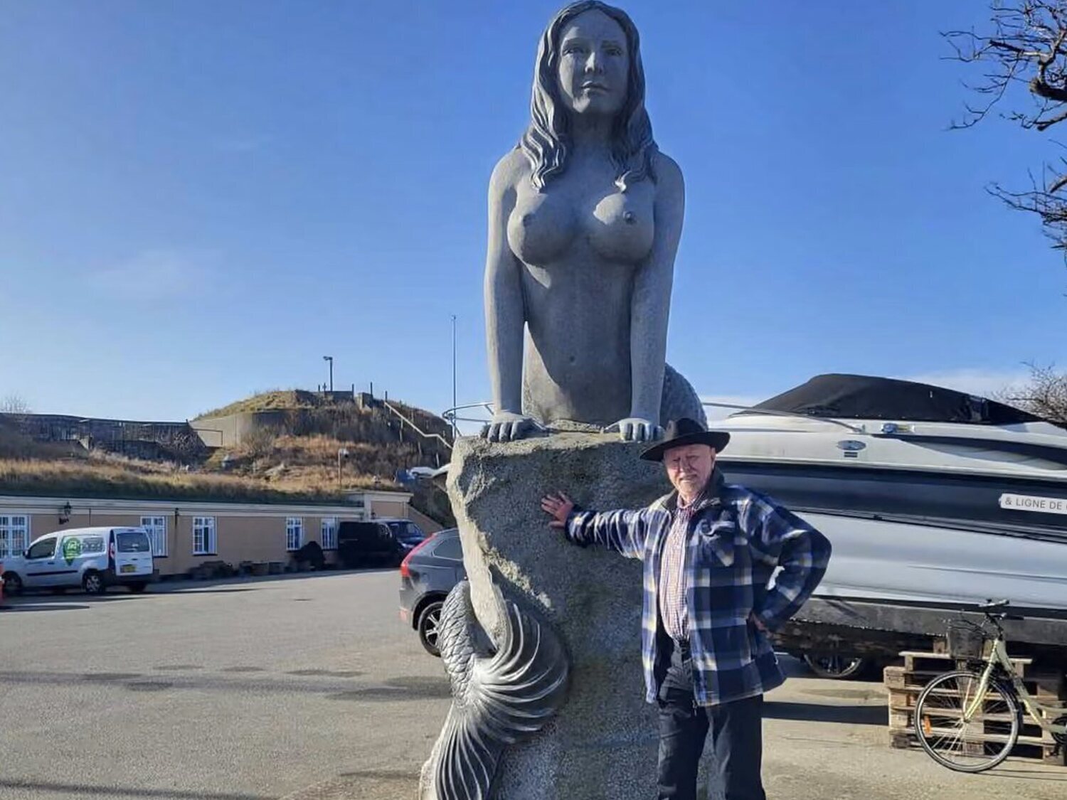 Copenhague retira una estatua de 'La Sirenita' al calificarla de "pornográfica"