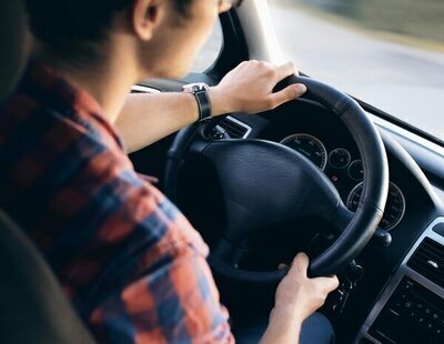 Este es el primer país con edad máxima para conducir: te quitará el carné