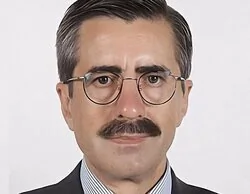 Ingresa por intento de suicidio el ex comisionado para la DANA que falseó su currículum