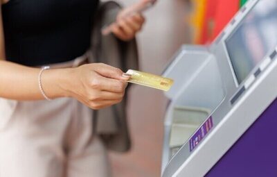 El dinero que debes guardar en tu cuenta para evitar que te roben, según la OCU