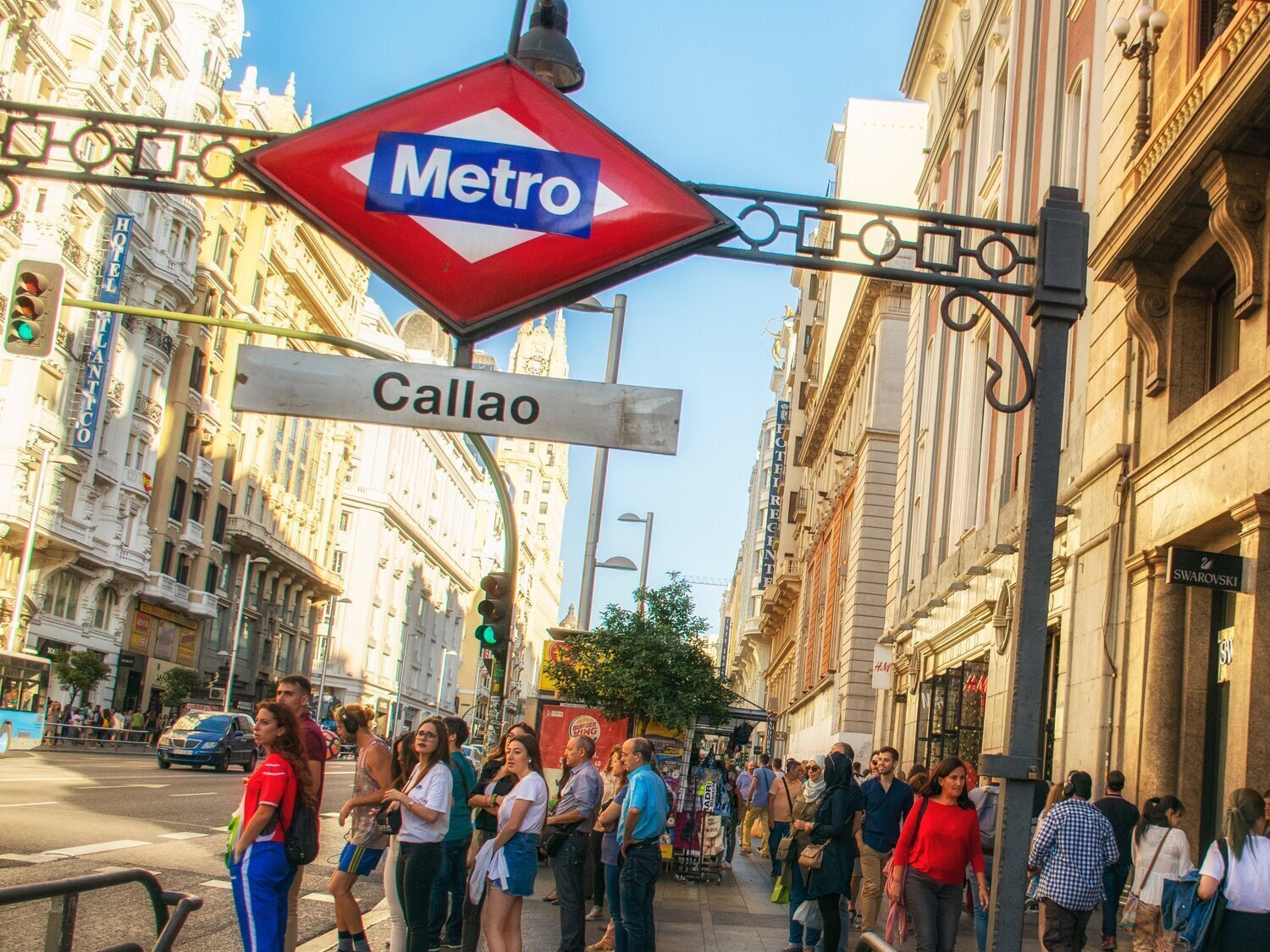 Hospitalizado un joven de 25 años en estado grave por un golpe de calor en Metro de Madrid