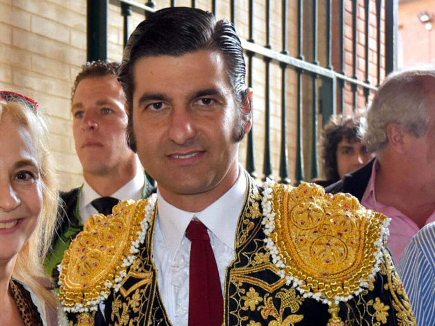 Morante de la Puebla, con graves lesiones tras una brutal cornada en Pontevedra