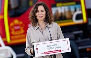 La precariedad de los bomberos en pleno incendio de Tres Cantos: los sueldos de Ayuso