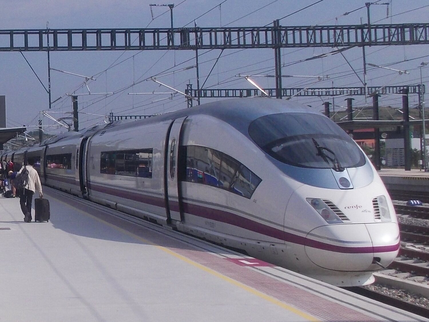 Restablecido el servicio de trenes entre Madrid y Galicia tras una semana suspendido