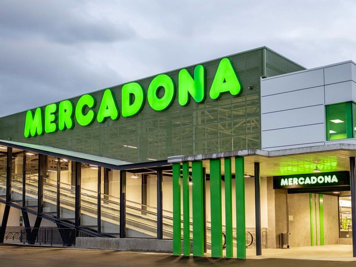 La brutal novedad de Mercadona: pone contra las cuerdas a McDonald's, Burger King o KFC