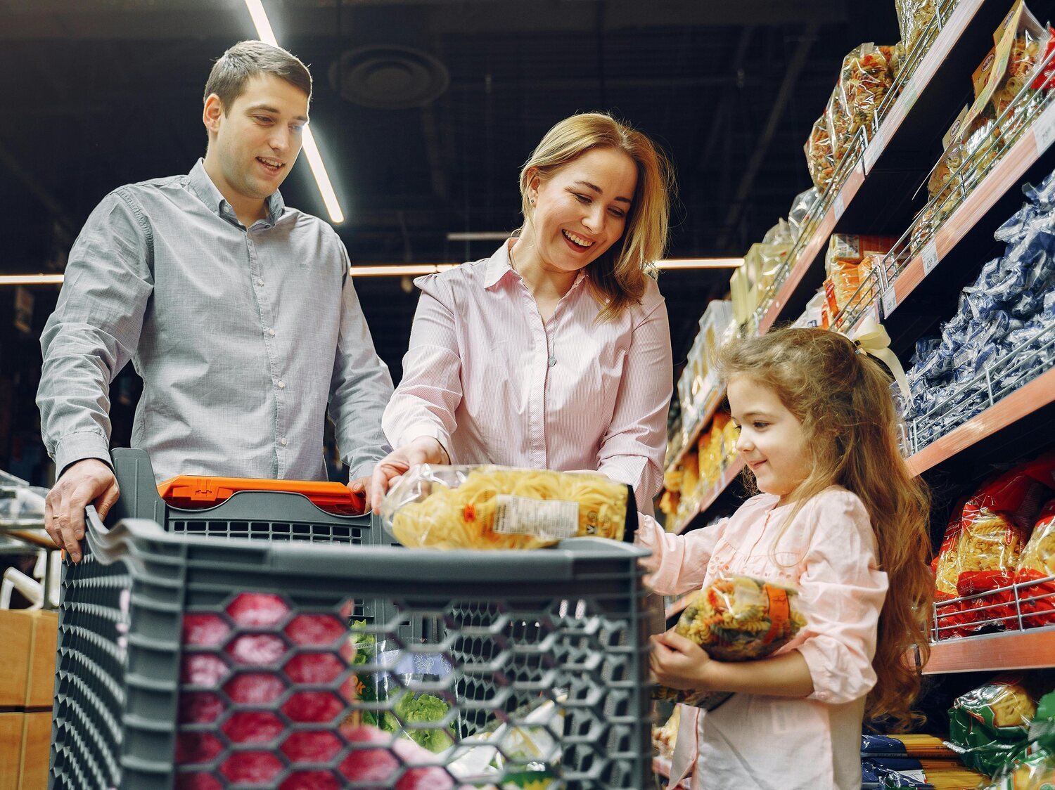 Cuáles son los supermercados que más crecen en España: abren tiendas por todo el país